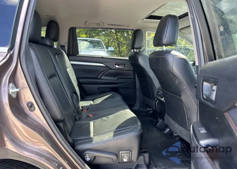 2017 Toyota Highlander Xle from USA, damaged, VIN 5TDJZRFH4HS367780